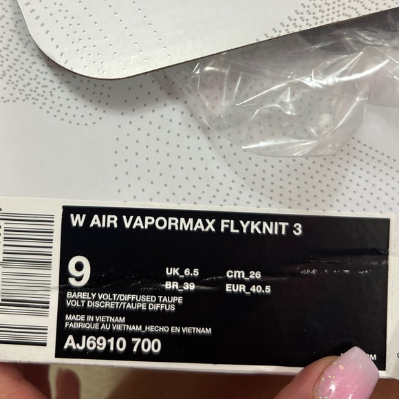 Nike Air VaporMax Flyknit 3 Barely Volt Pink Womens 9 Super Rare! - Picture 5 of 5